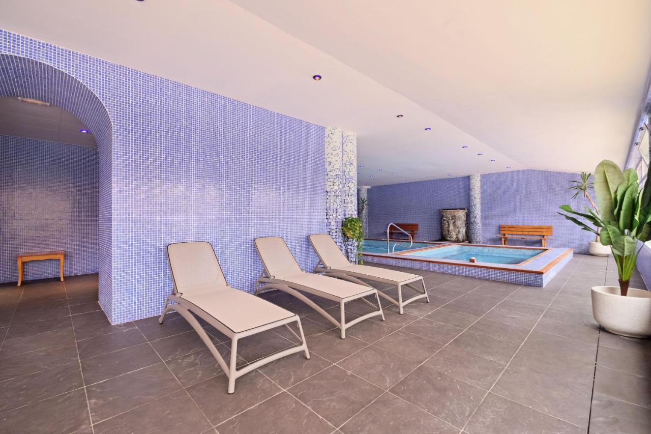 Na Macaret Hotel Moon Dreams Marina Parc מראה חיצוני תמונה